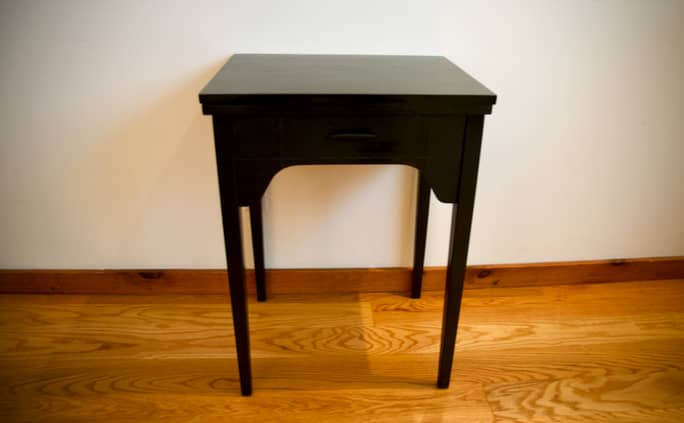 Singer 328J Sewing Table
