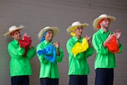 Colombian Dancers