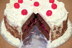 Michelle’s Black Forest Cake – Inside