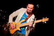 Alain Pérez – Solo Bass